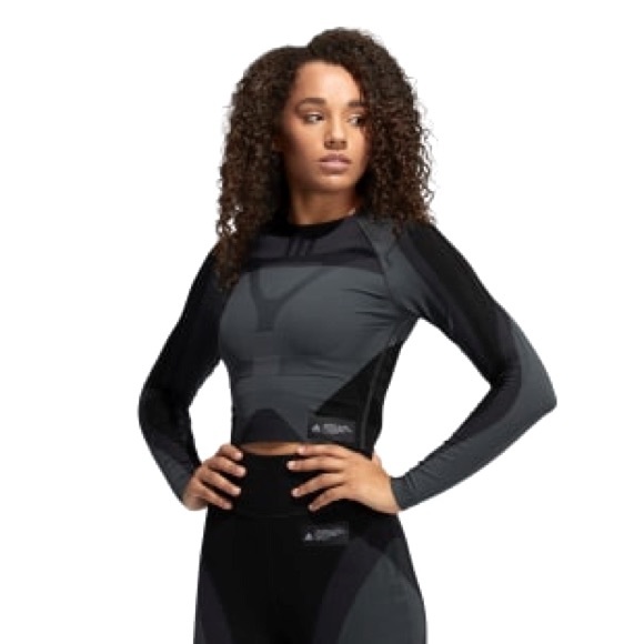 PHARRELL WILLIAMS 18GG BASE TEE by Adidas - Picture 1 of 3